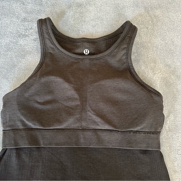 Lululemon Ebb to Street Ribbed Cropped Racerback Tank Top Charcoal Grey Size 6 - Picture 12 of 13